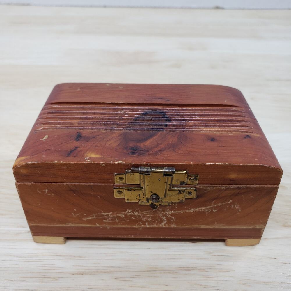 Vintage Cedar Wood Trinket Box Jewelry Box Keepsake Chest Brass Tone Latch Small